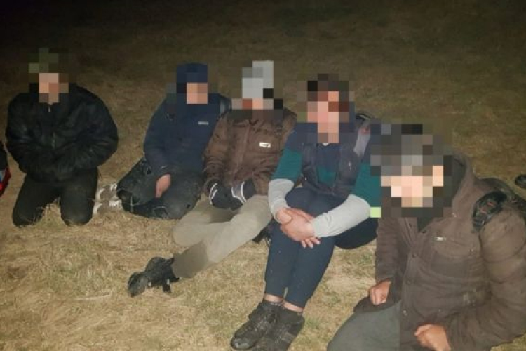 Öt illegális migráns Kiszombornál