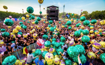 Majmok veszik be a Nagyszínpadot a Sziget második napján