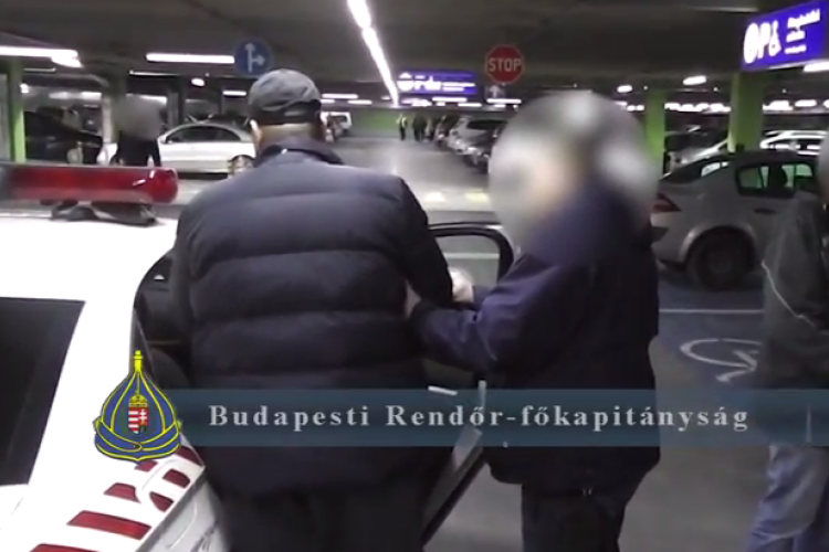 Körözött svéd férfit elfogó rendőrök vették észre az IKEA mélygarázsában lángra kapó autót