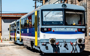 Forgalomba állt az első megújult Bzx mellékkocsi