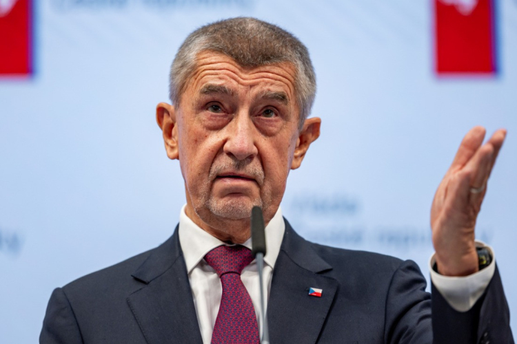 Orbán szövetségese ukrán zászló kitűzésével emlékezett meg a háború kitöréséről