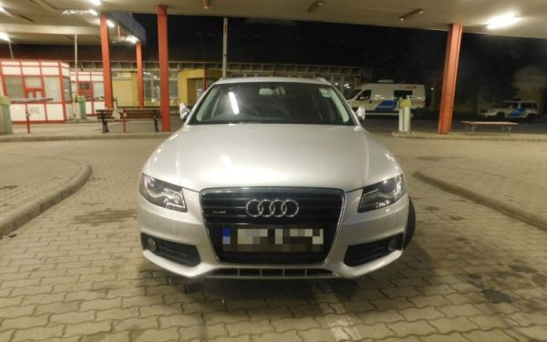 Körözött Audi Csanádpalotánál