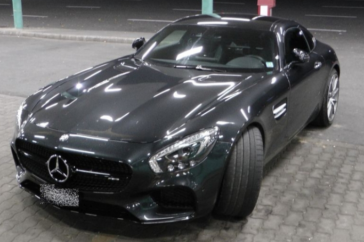 Körözött Mercedes Röszkén