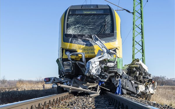 Drasztikusan emelkedett a vasúti átjárós balesetek száma