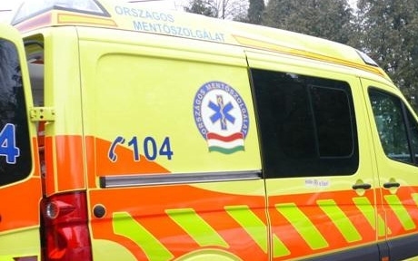 Balesetben meghalt egy férfi Veszprém megyében Gecsénél