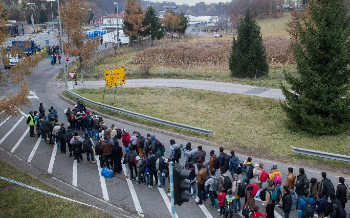 A franciák megosztottak a bevándorlást illetően egy felmérés szerint