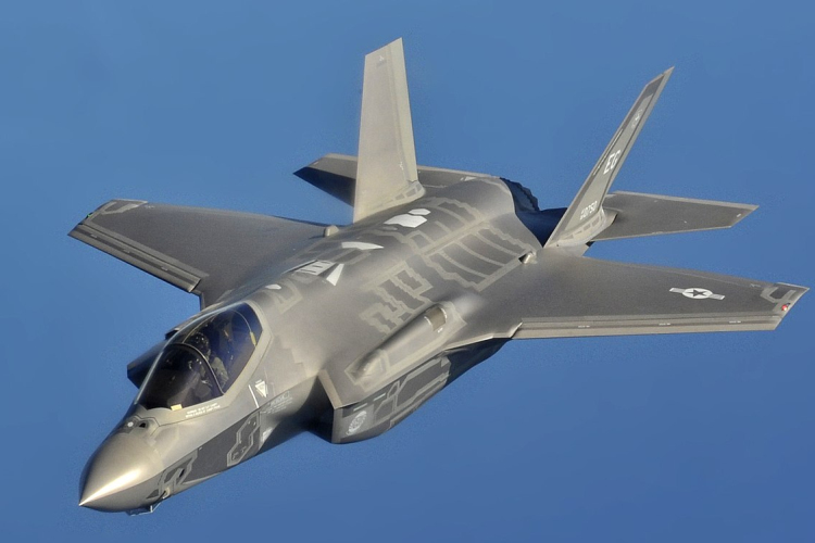 Csehország 24 F-35-ösre cseréli a Gripenjeit