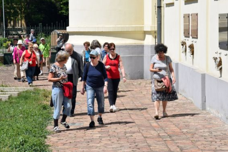 A Budapesti Zsidó Hitközség idősklubja látogatott el a Magyar Tragédia 1944 Kiállítóhelyre