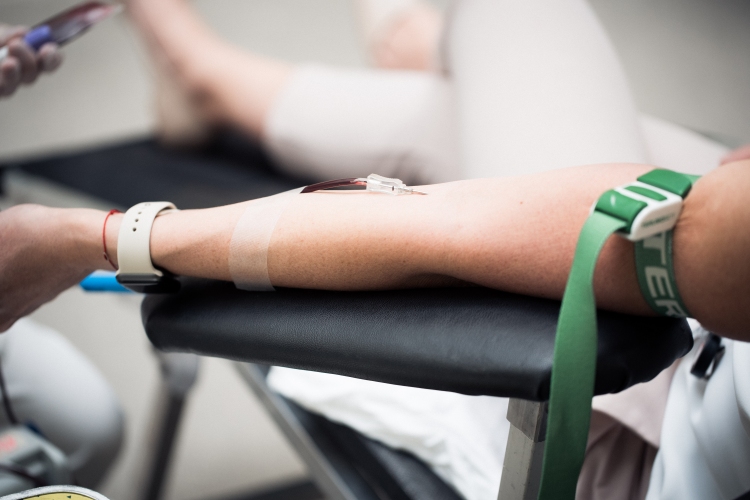 Véradók Világnapja: több mint 200 kormánytisztviselő ad vért