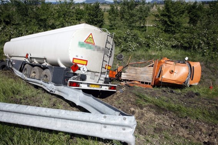 Baleset miatt lezárták az M7-es autópályát Ordacsehinél