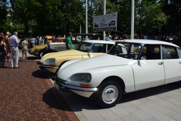 Vásárhely múltjával ismerkedtek a Citroën-találkozó résztvevői