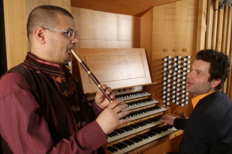 Az orgona és a népi hangszerek különleges találkozása