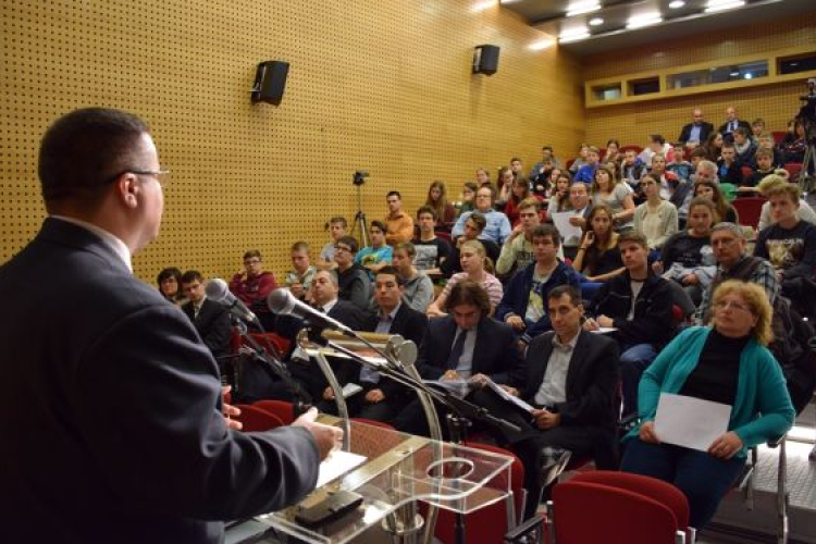 Mindszenty munkássága világítótorony volt huszadik század sötétjében
