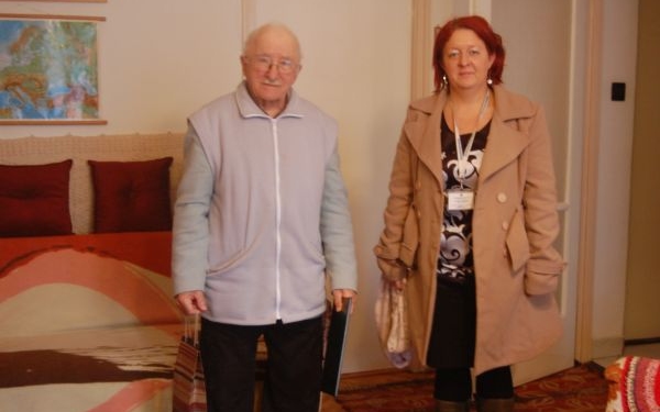 Szaszkó Pétert 90. születésnapján felköszöntötték az önkormányzat dolgozói