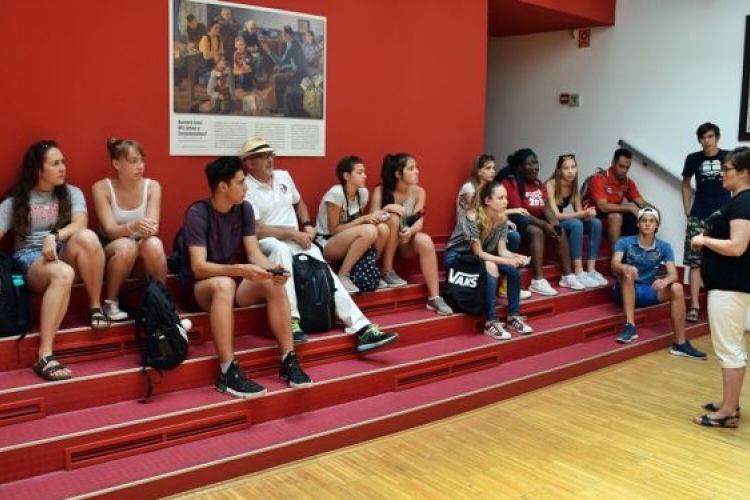 Amerikai mentorok és magyar diákok a vásárhelyi múzeumokban