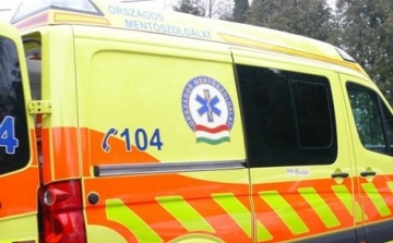 Súlyosan megsérült egy nő, aki szakadékba zuhant Pécsen