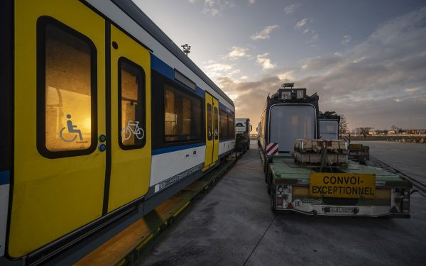 Elindul Magyarországra a második tram-train