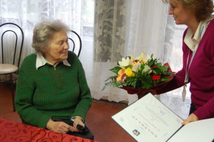 95. születésnapján köszöntötték Dr. Szigetvári Ferencné Ilona nénit