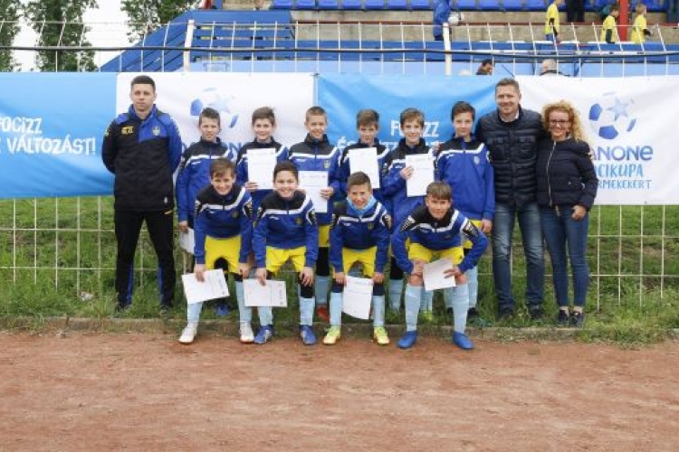 A HÍRÖS ÉP csapata nyerte a Danone focikupa SZEGEDI elődöntőjét
