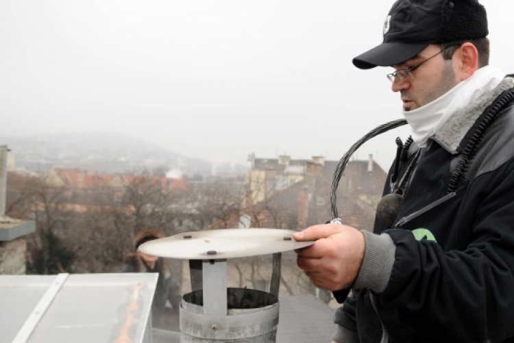 Tévedés, hogy jobb fával fűteni, mint szénnel – állítja egy tudományos testület