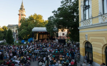 Szent István király ünnepére készül Hódmezővásárhely