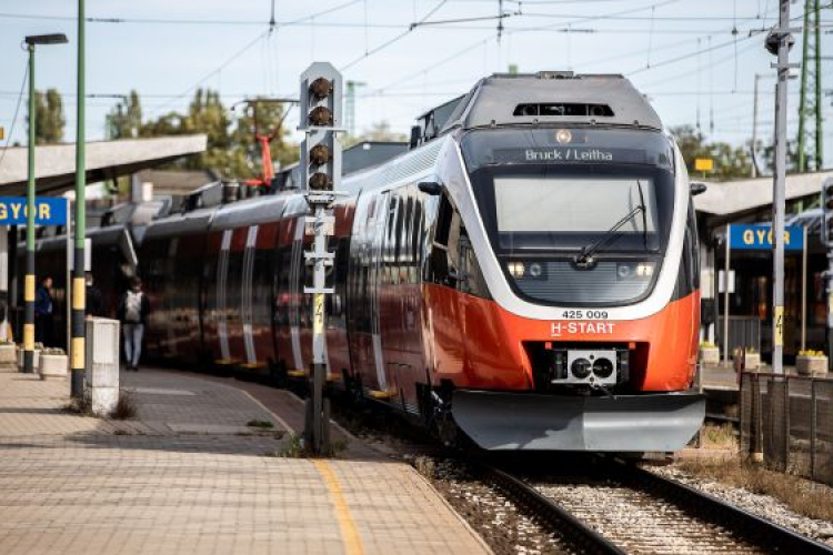 Forgalomba állt az első felújított Talent Győr és Bécs között