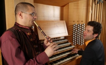 Az orgona és a népi hangszerek különleges találkozása
