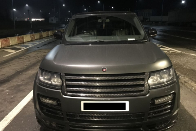 Körözött Range Rover Nagylakon