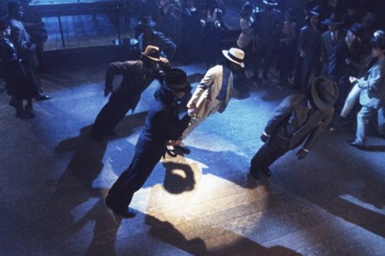 Megfejtették Michael Jackson leglátványosabb táncmozdulatának titkát