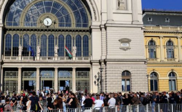 A Keleti pályaudvar újra indít és fogad vonatokat