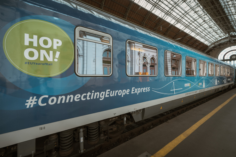 Budapesten a Connecting Europe Express vonata