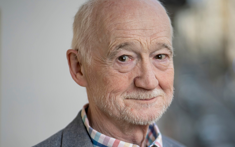 Meghalt Nádasdy Ádám nyelvész, költő és műfordító