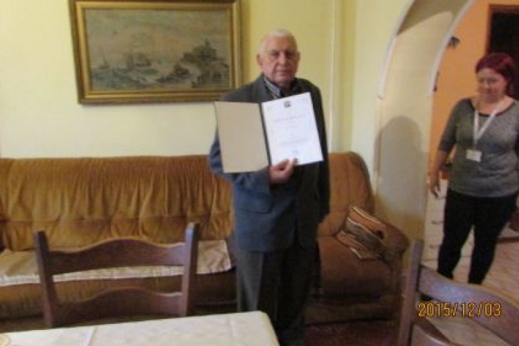 Vizi Ferencet 90. születésnapján köszöntötték az önkormányzat munkatársai
