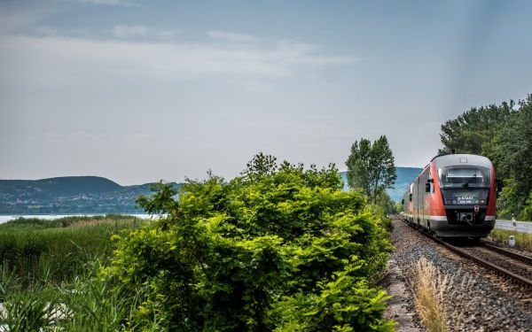 Negyedmilliónál is több balatoni utas a szezon első két hetében