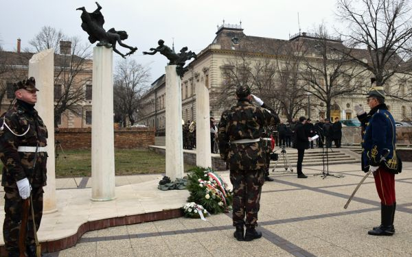 A Don-kanyarban odaveszett tízezrek emléke kötelez